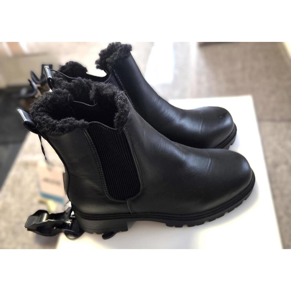 Ardene Warm Lined Chelsea Boots - Size 7 - Picture 3 of 5